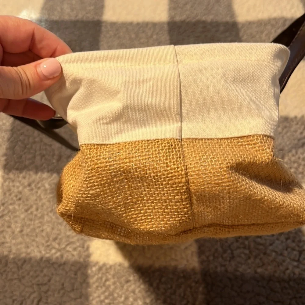 N/A burlap style